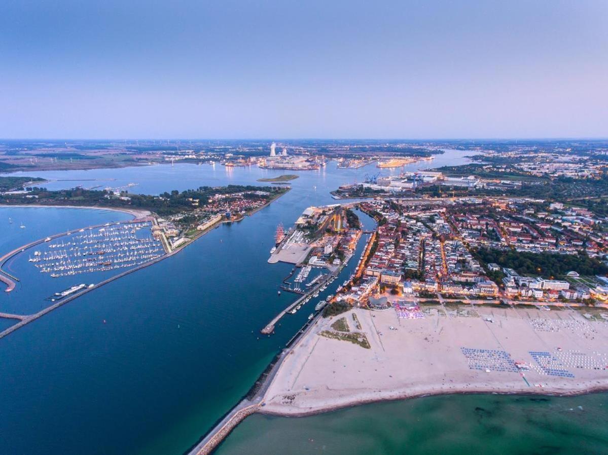 Haus Vier Freunde, Gabor Apartment Rostock Bagian luar foto
