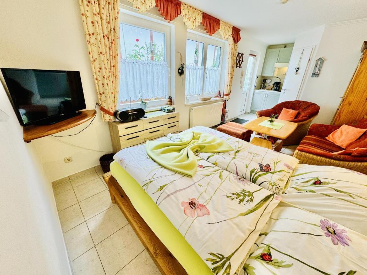 Haus Vier Freunde, Gabor Apartment Rostock Bagian luar foto