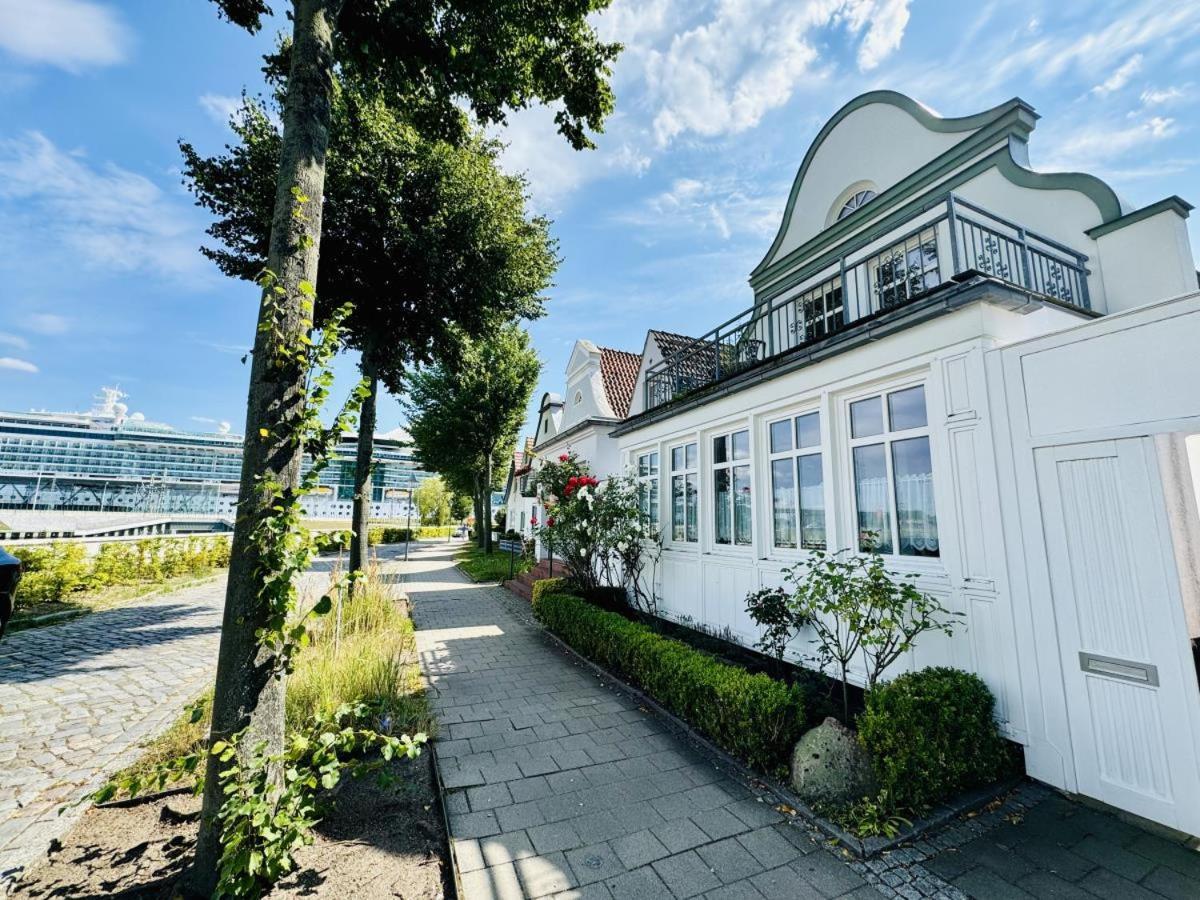 Haus Vier Freunde, Gabor Apartment Rostock Bagian luar foto